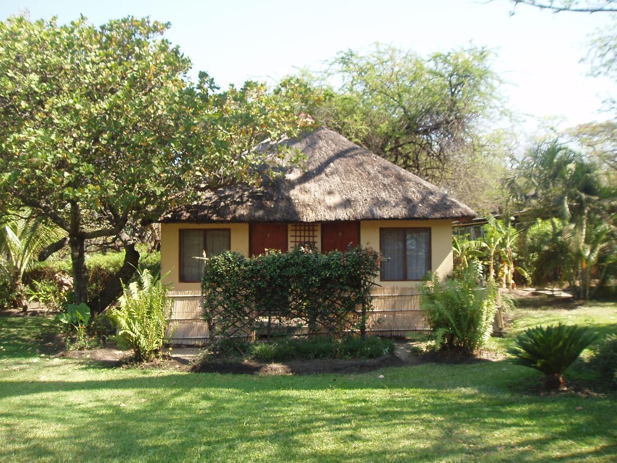 Nkhudzi Beach Lodge Nkudzi Exterior foto